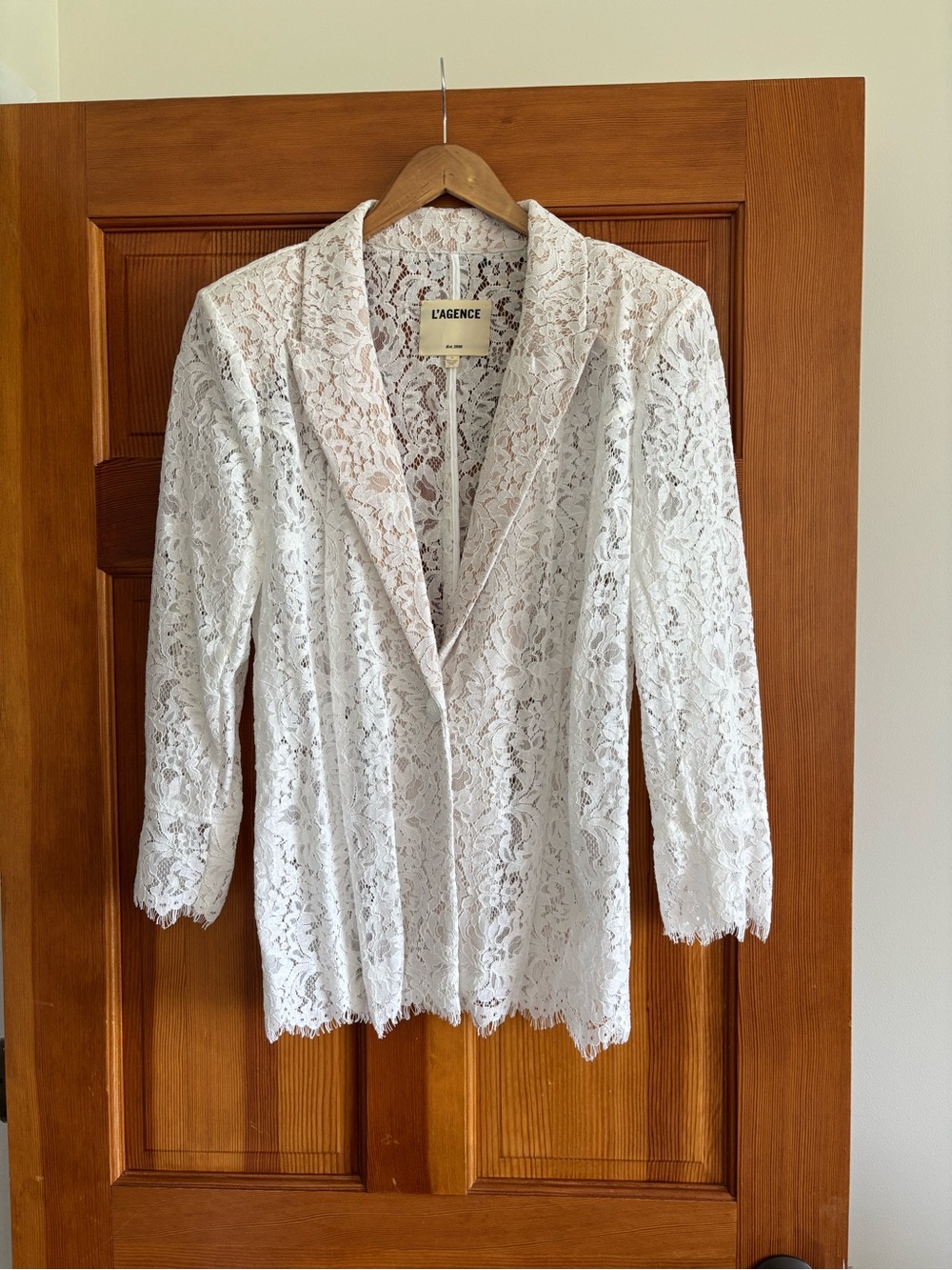 L'AGENCE White Lace Blazer Label Detail
